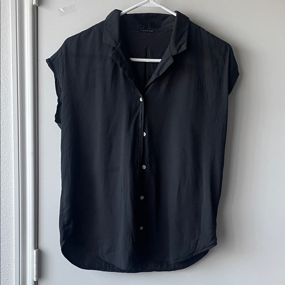 T Tahari Tops - T Tahari Elegant Black Top